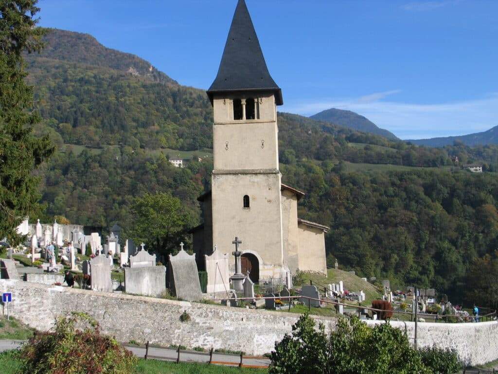 eglise 04 saint pierre cornillon