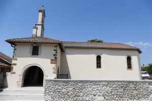 eglise auterrive pyrenees atlantiques scaled