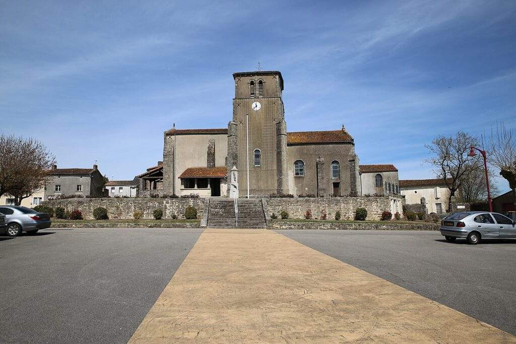 eglise azay sur thouet saint hilaire deux sevres