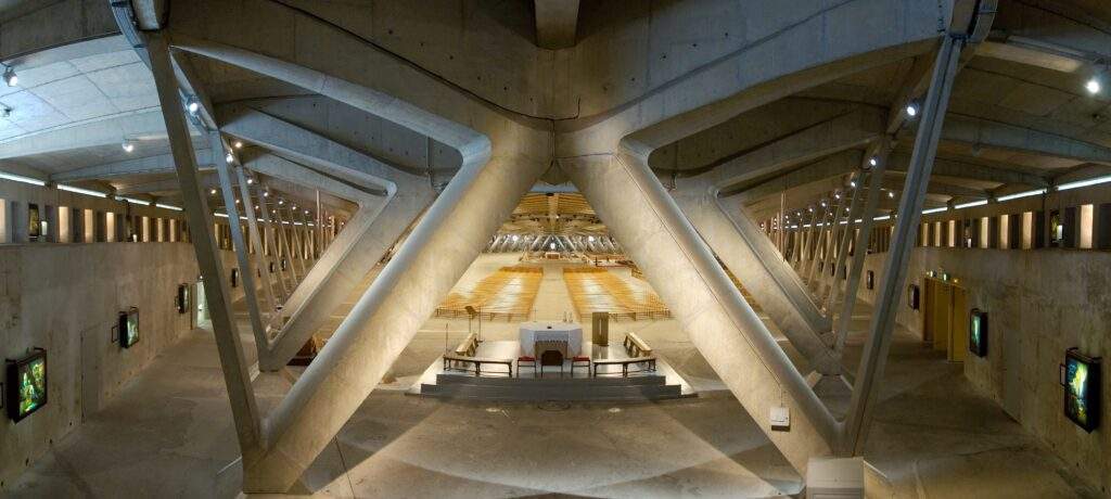 eglise basilique saint pie x lourdes
