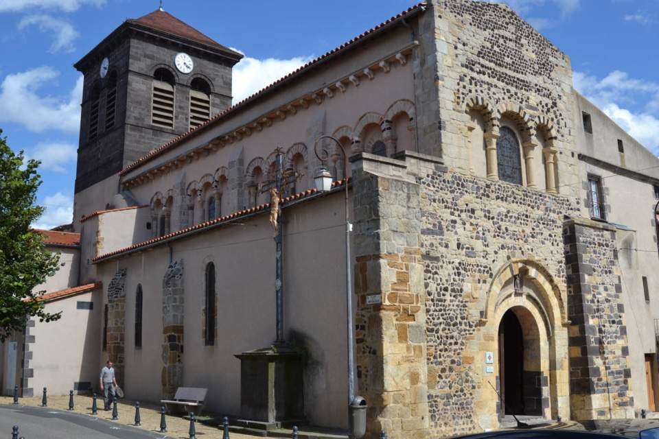 eglise beaumont puy de dome
