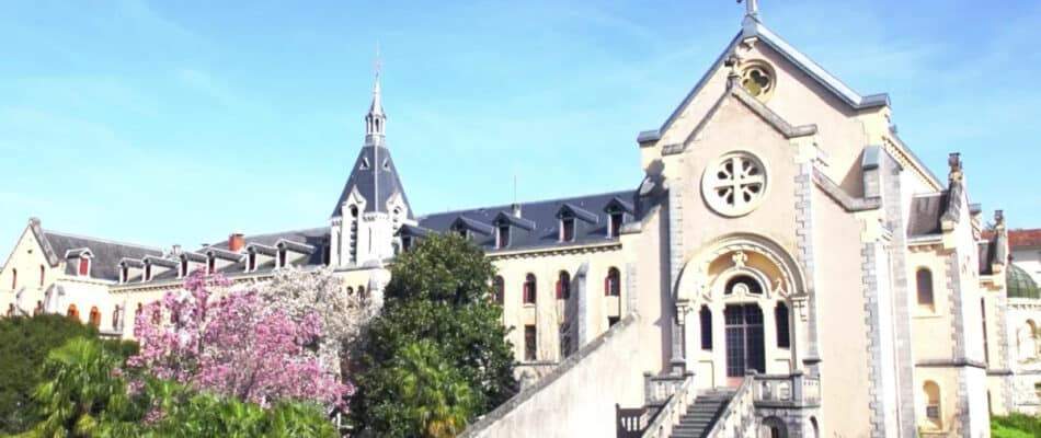 eglise carmel notre dame de lourdes carmelites hautes pyrenees