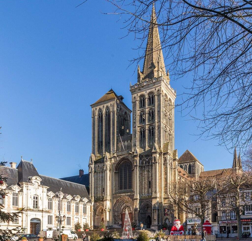 eglise cathedrale saint pierre lisieux