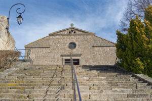 eglise chambles saint pierre loire