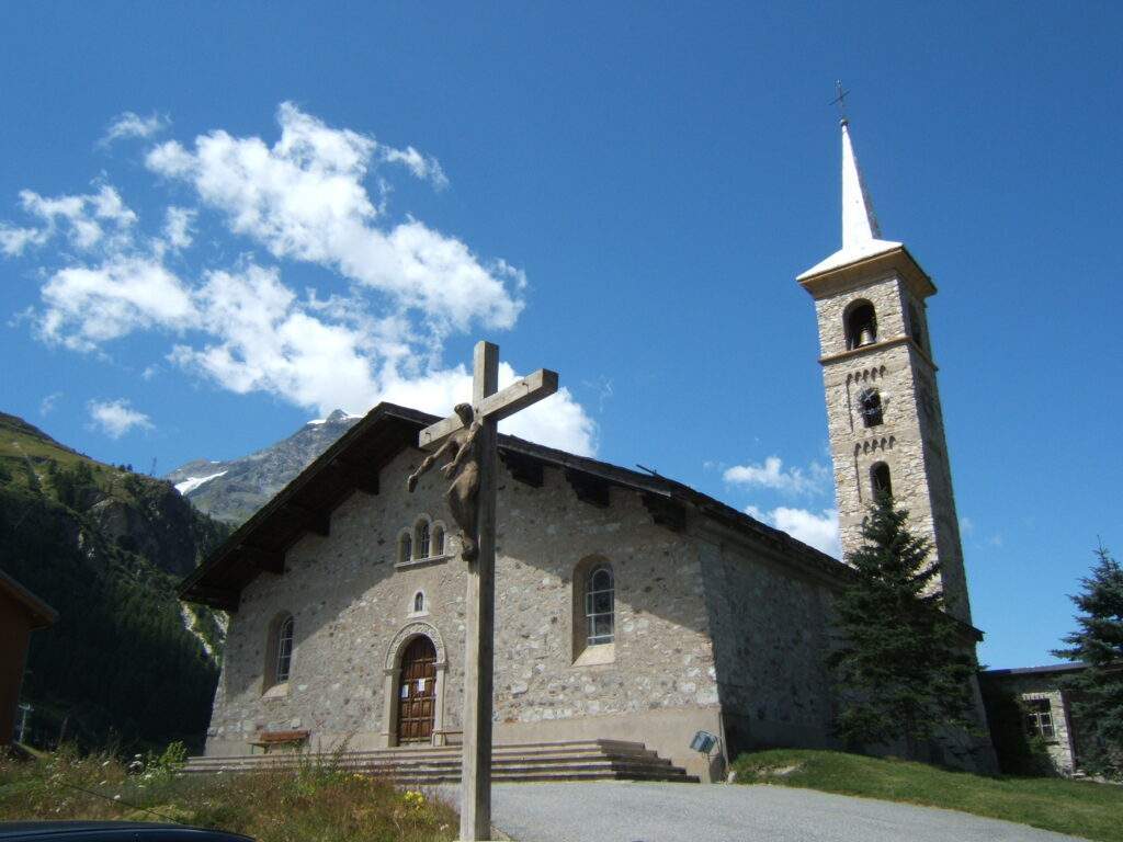 eglise chapelle de tignes 1800 tignes les boisses savoie