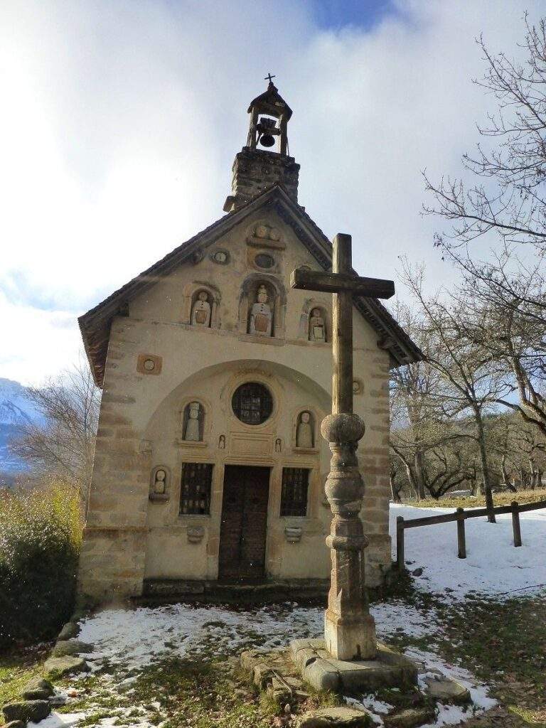 eglise chapelle des petetes benevent et charbillac
