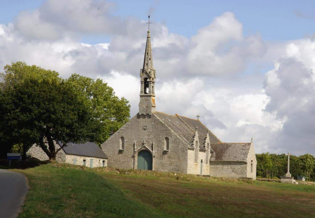 eglise chapelle notre dame de la clarte intron varia ar sklerded combrit