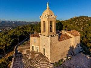 eglise chapelle notre dame du chateau allauch