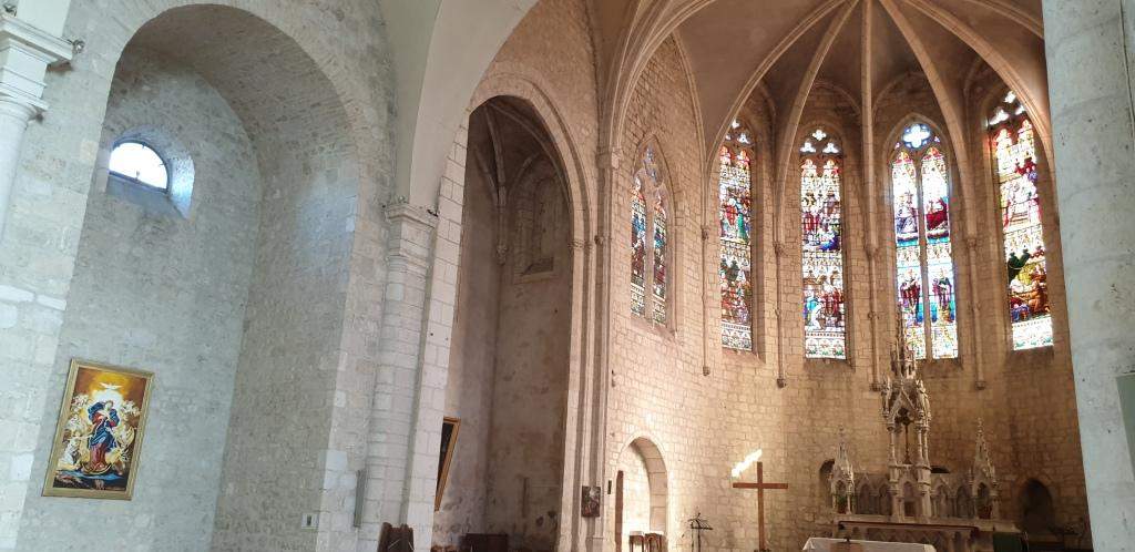 eglise chapelle saint louis chapelle de saint genies montcuq en quercy blanc