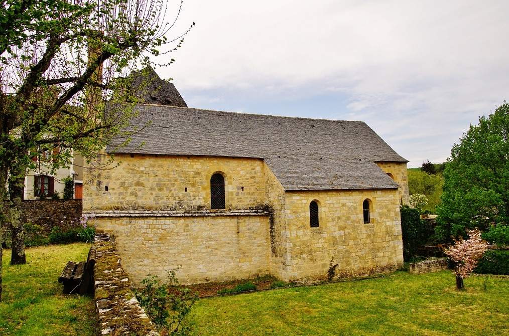 eglise coly saint raphael dordogne
