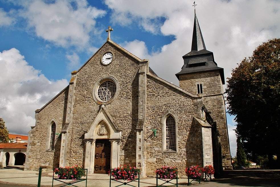 eglise commequiers vendee