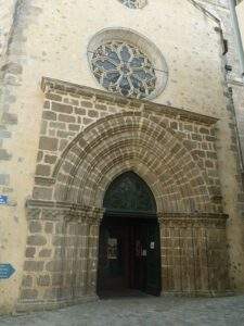 Église Confolens : Saint Maxime (Charente)