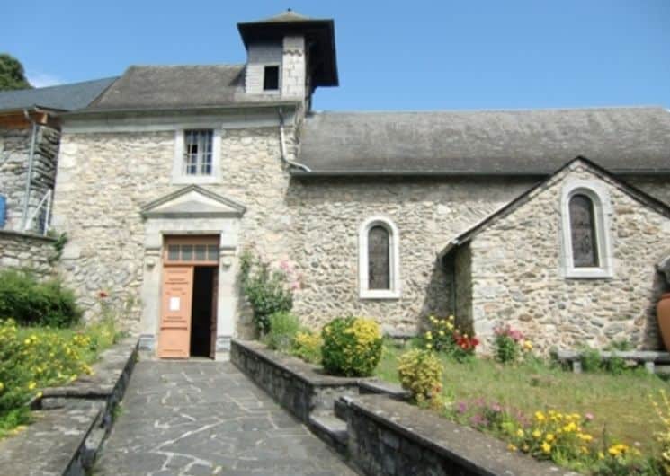eglise de aspin en lavedan hautes pyrenees