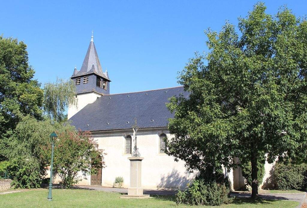 eglise de aubarede hautes pyrenees