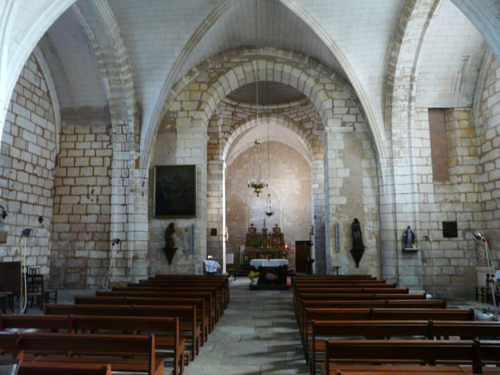 eglise de bassillac dordogne