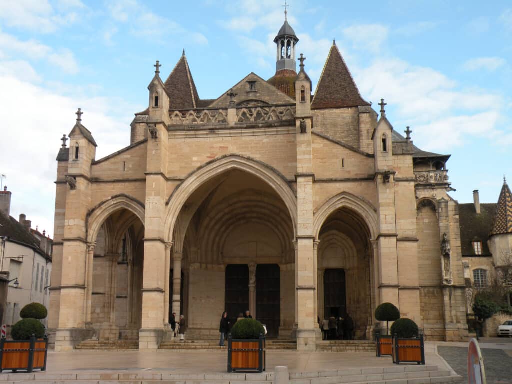 eglise de beaune cote dor