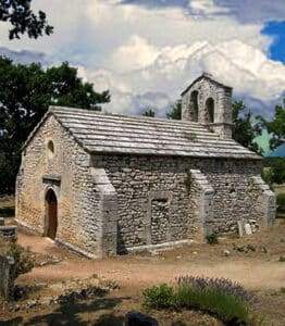 eglise de buoux sainte marie vaucluse