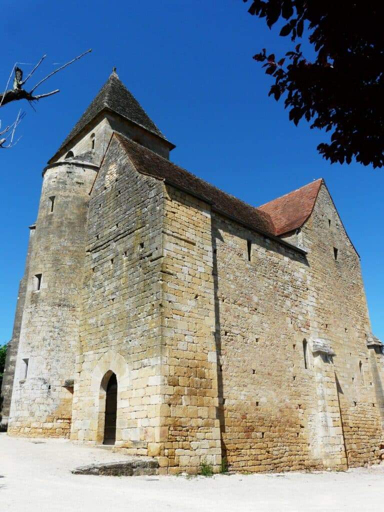 eglise de calviac en perigord dordogne