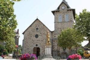 eglise de cassaniouze cantal