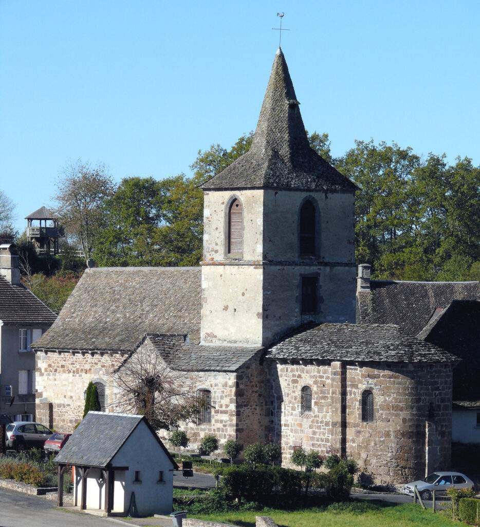 eglise de chalvignac cantal