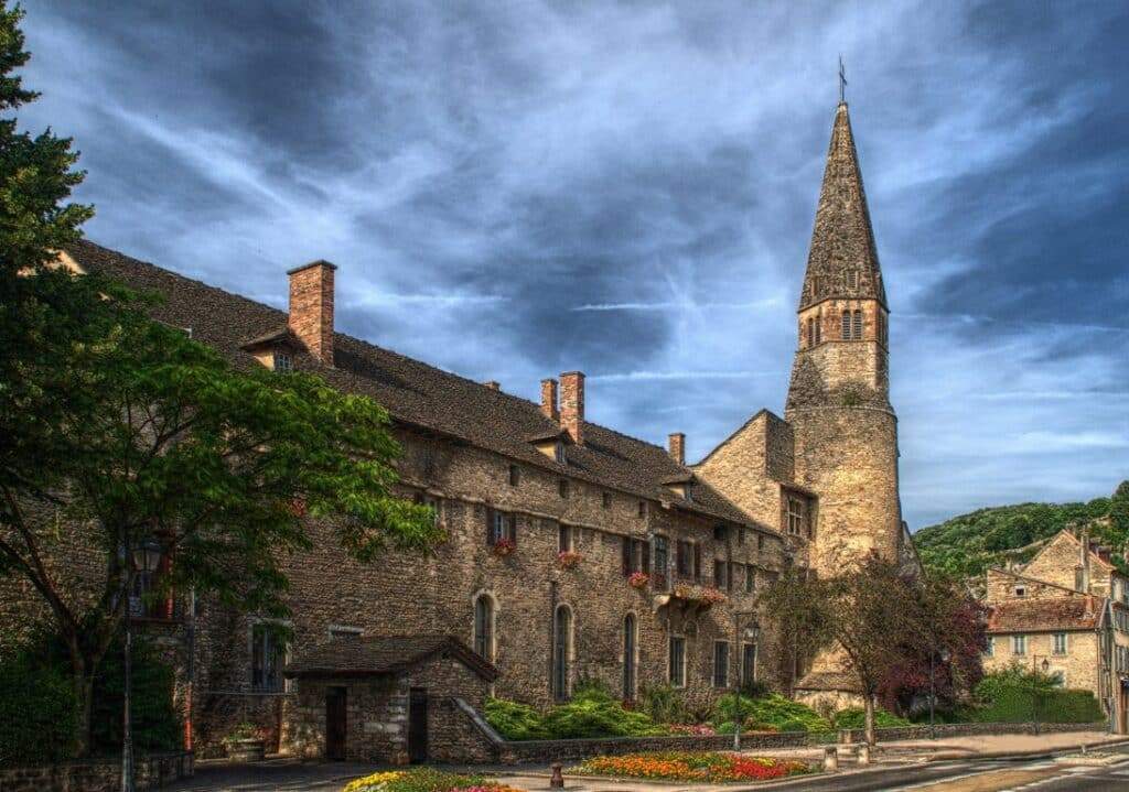 eglise de cremieu isere