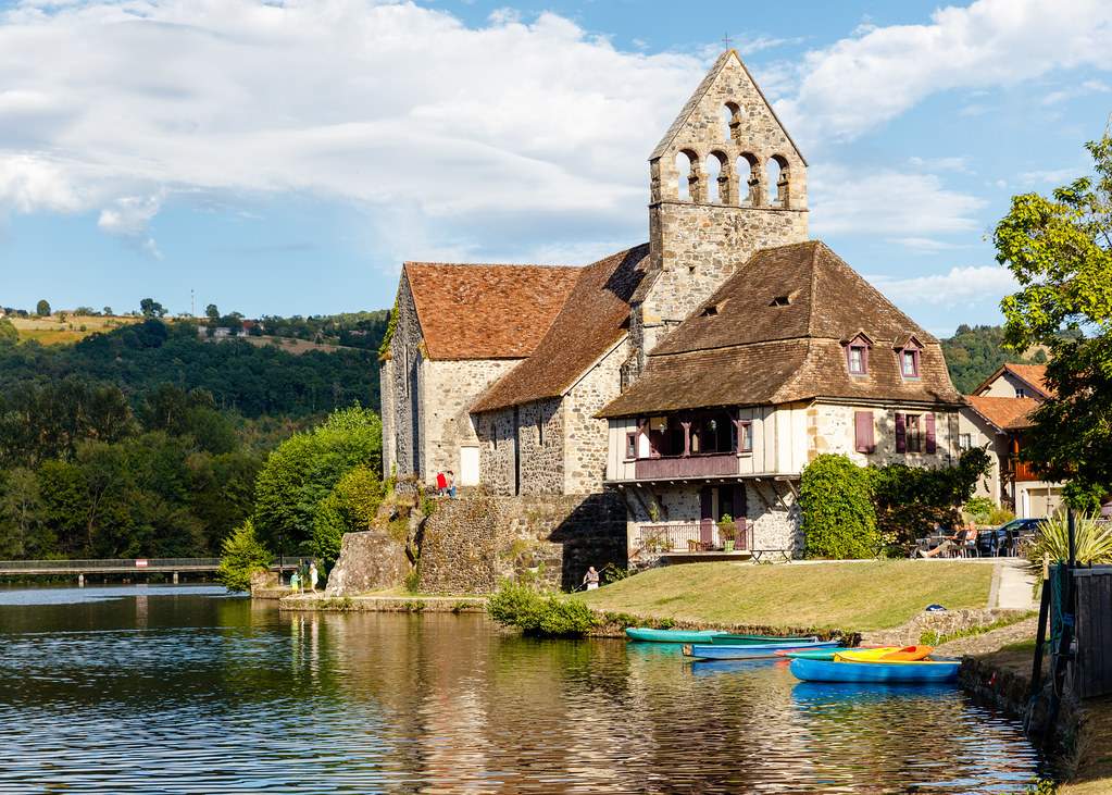 eglise de estal lot