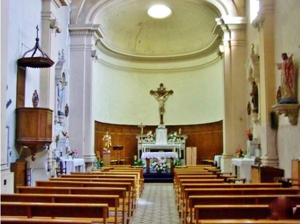 eglise de greasque bouches du rhone