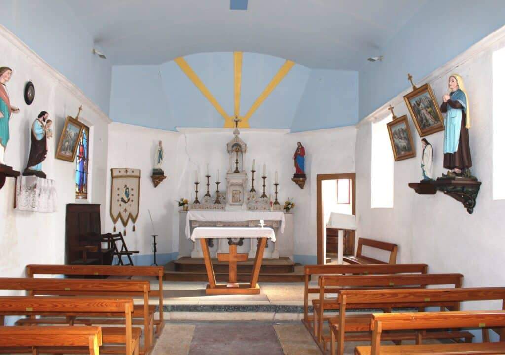 eglise de jacque hautes pyrenees