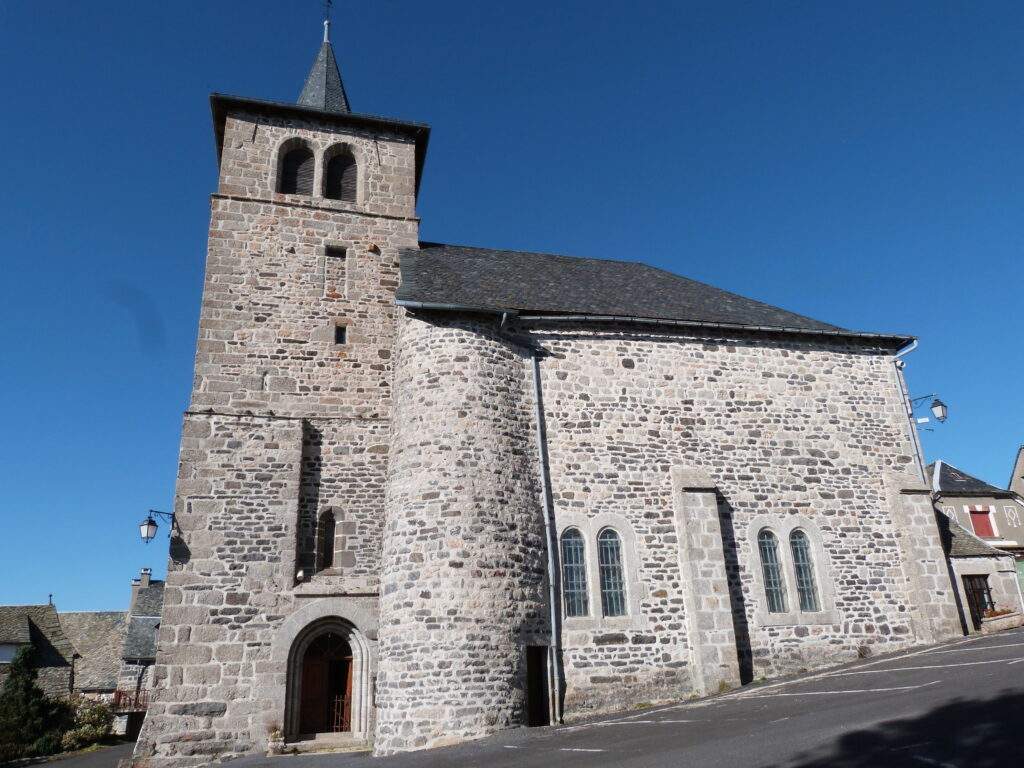 eglise de lacalm aveyron