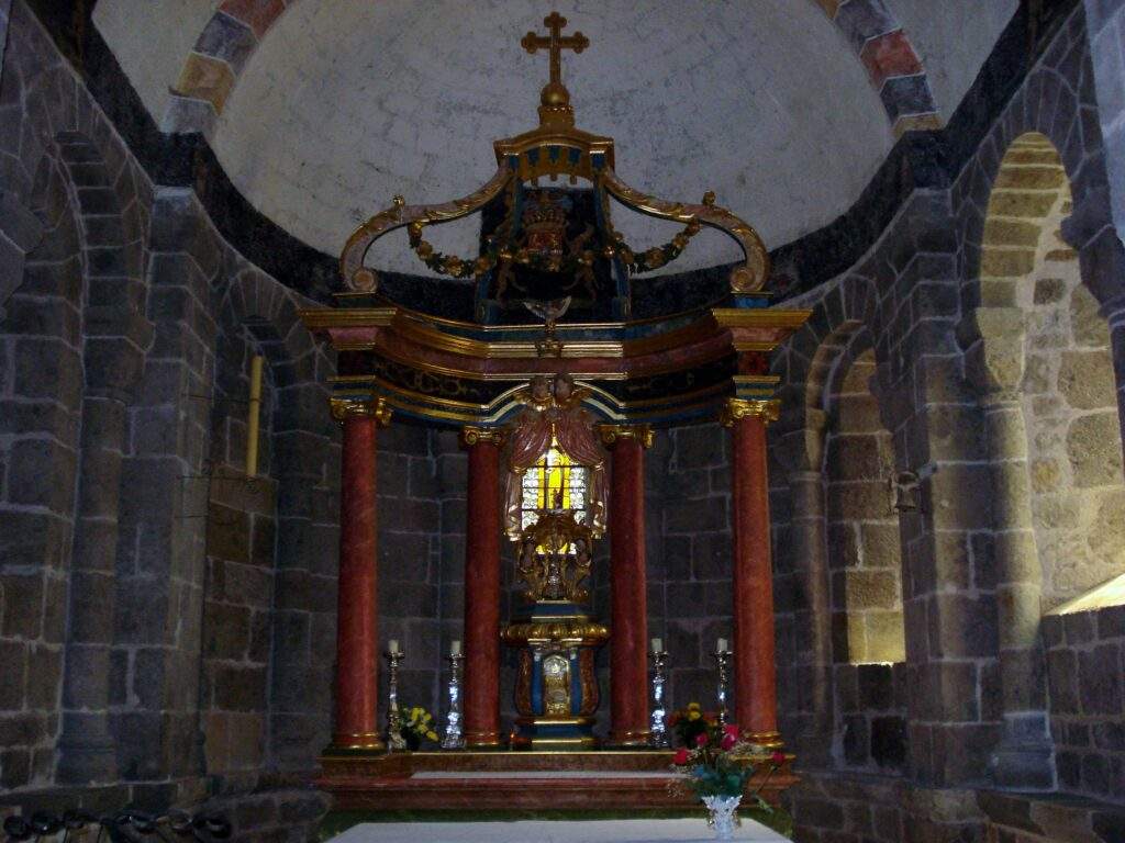 eglise de lascelle cantal
