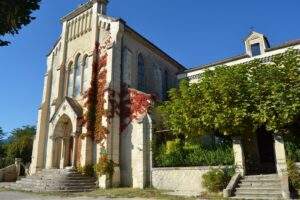 eglise de le poet laval drome
