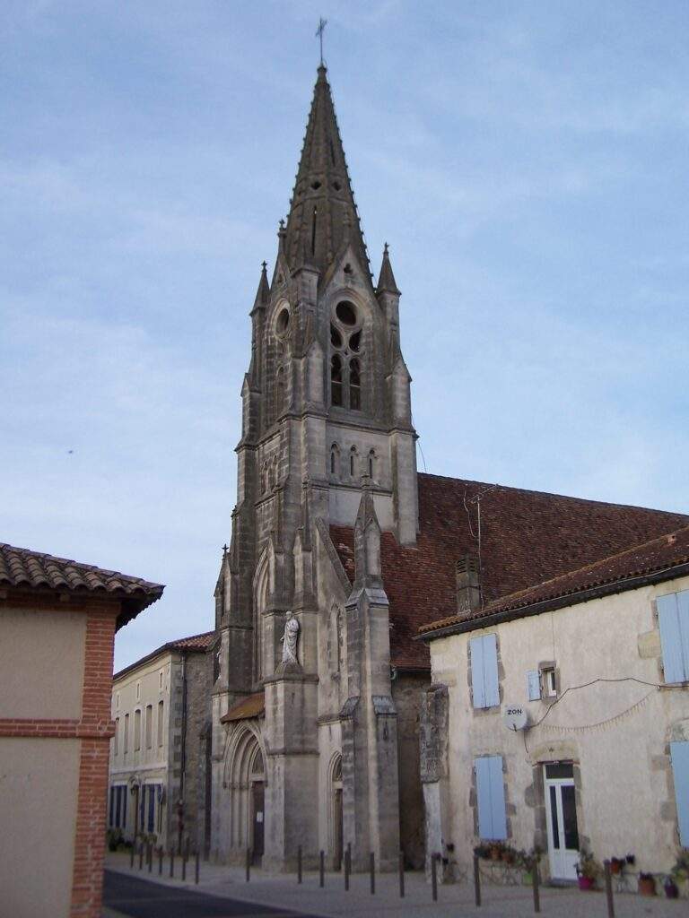 eglise de lussac a lussac villefranche du queyran