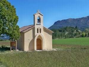 eglise de mevouillon drome