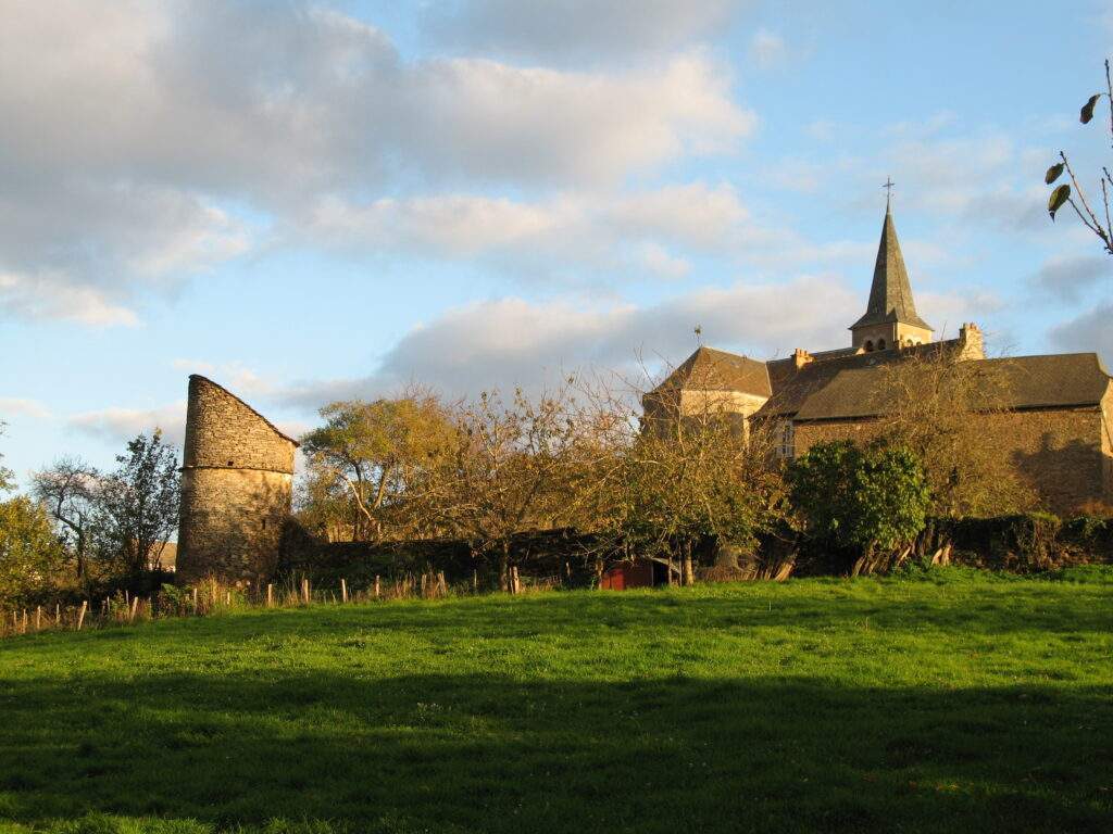 eglise de quins aveyron