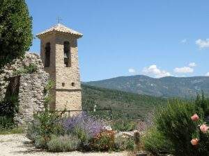 eglise de rochebrune drome 1