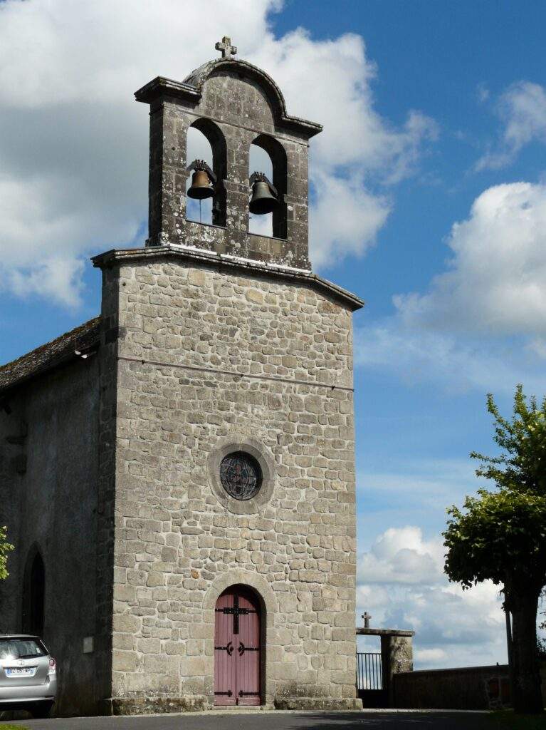 eglise de saint etienne cantales cantal