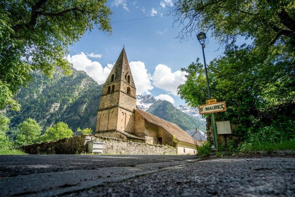 eglise de saint maurice en valgodemard hautes alpes