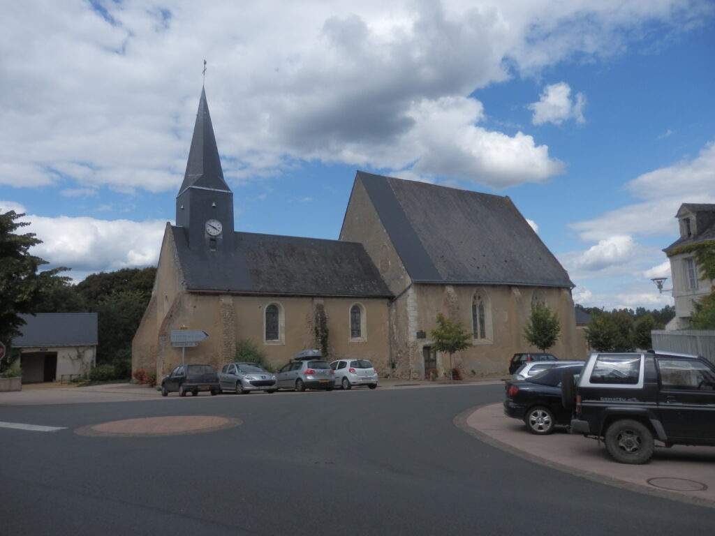 eglise de saint pierre du lorouer sarthe