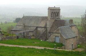 eglise de saint remy de chaudes aigues cantal