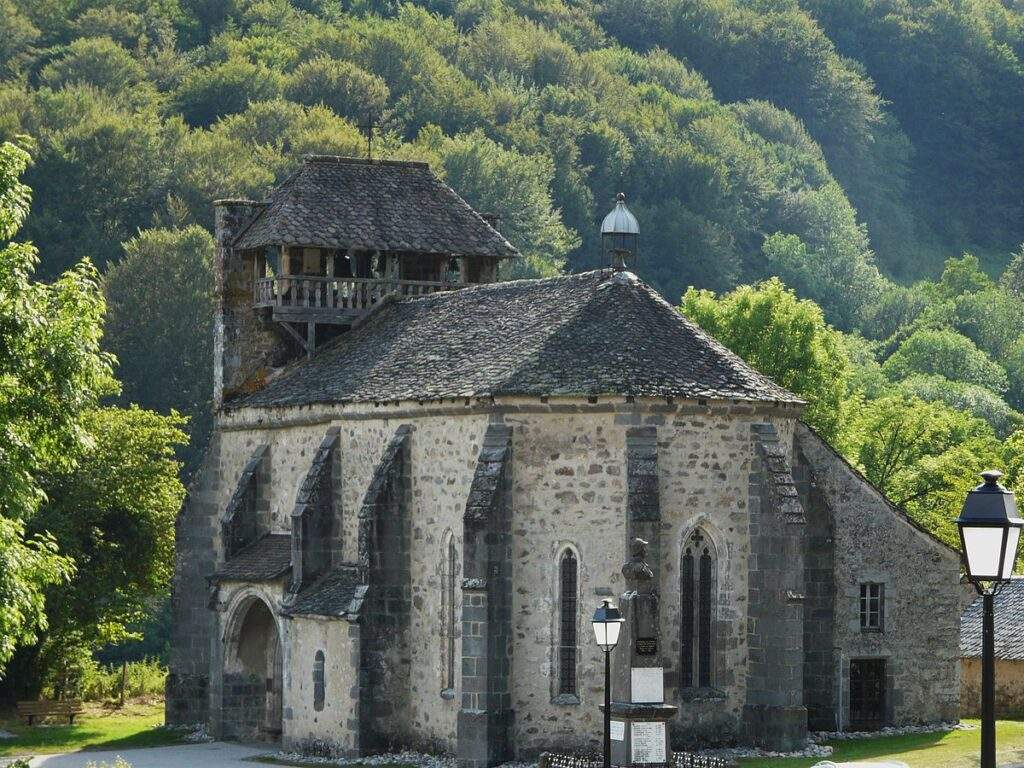 eglise de tremouille cantal