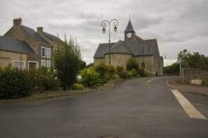 eglise de vire en champagne sarthe 1