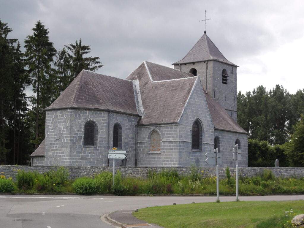 eglise de wallers en fagne nord