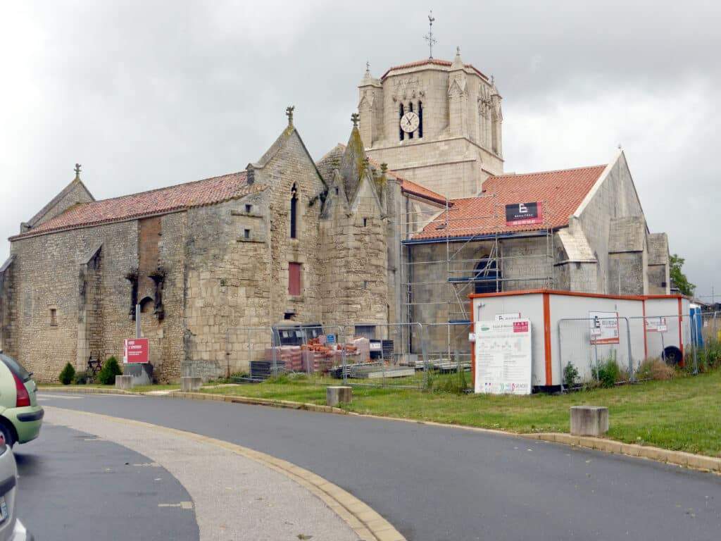 eglise des magnils reigniers les magnils reigniers