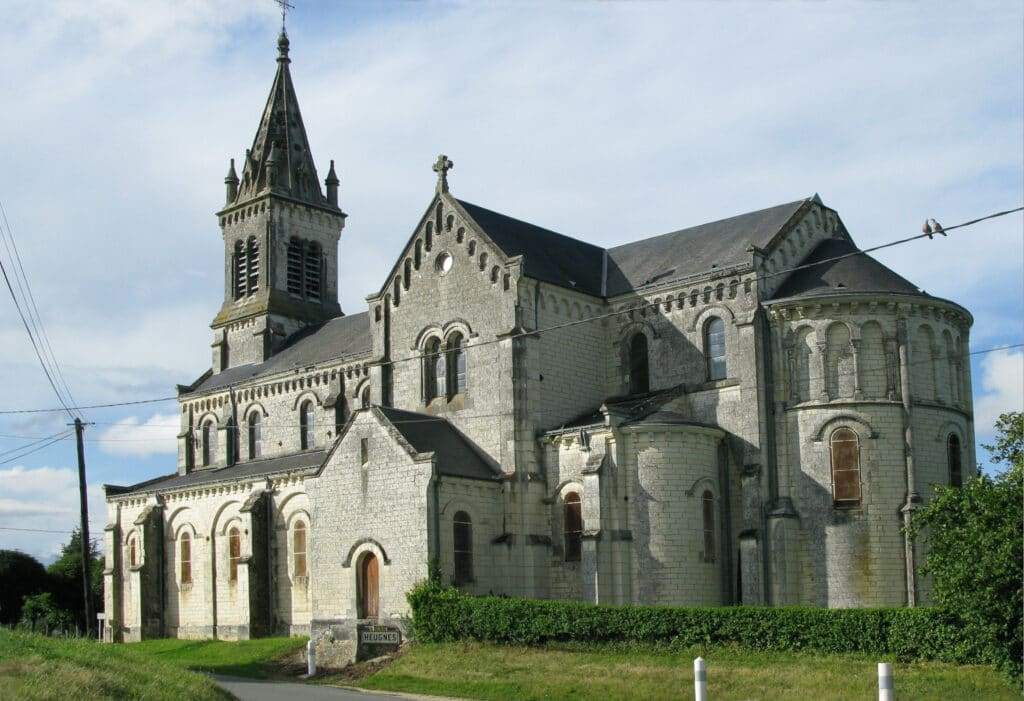 eglise dheugnes indre