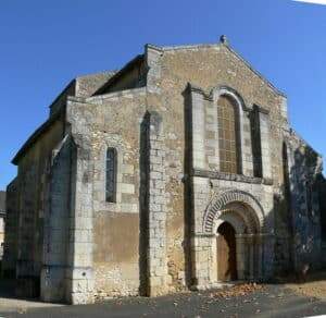 eglise frontenay sur dive saint pierre vienne