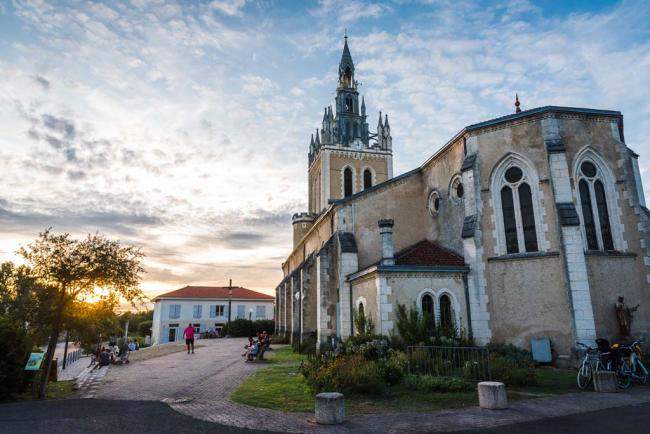 eglise grilhon saint bres
