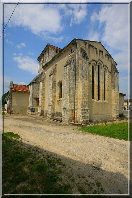 eglise guimps saint pierre charente