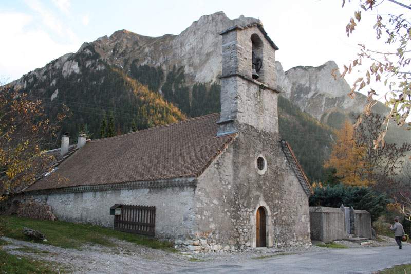 eglise la jarjatte lus la croix haute