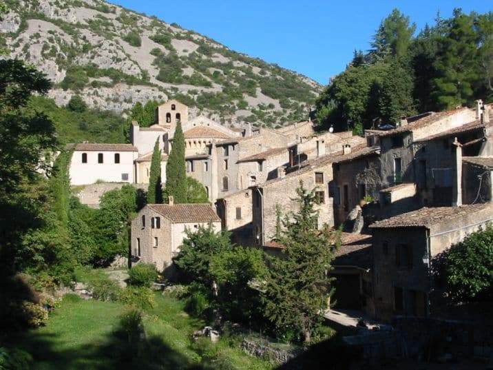 eglise la maison saint elie saint guilhem le desert