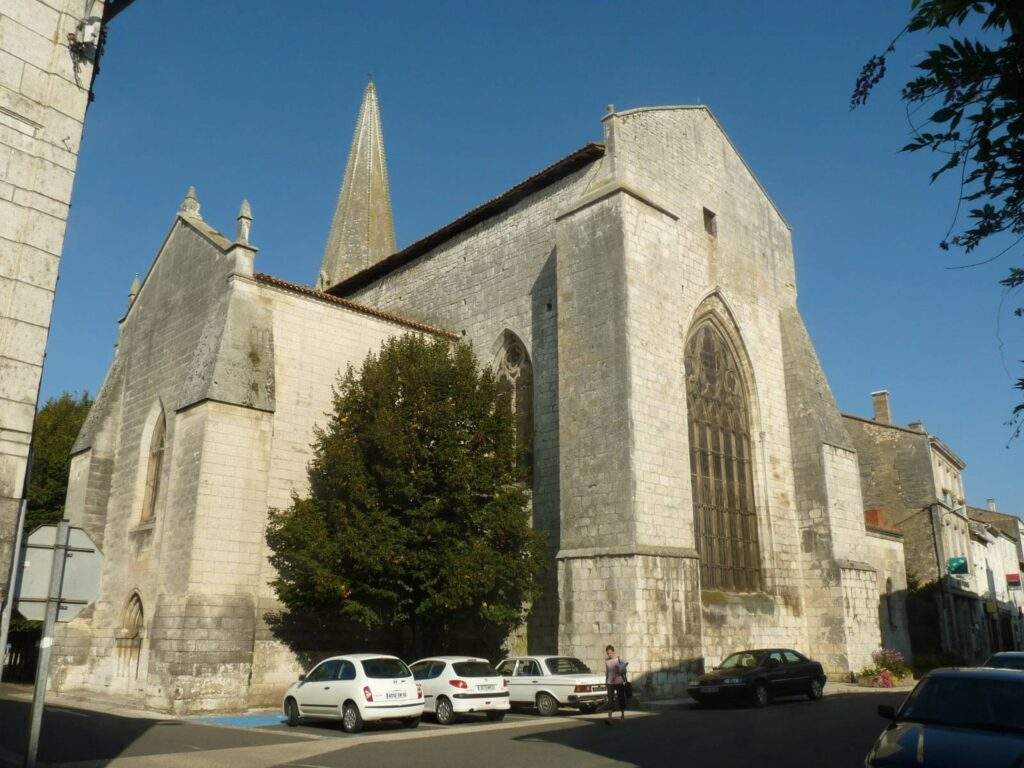 eglise la rochefoucauld notre dame la rochefoucauld en angoumois